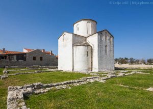 fotografije grada nina